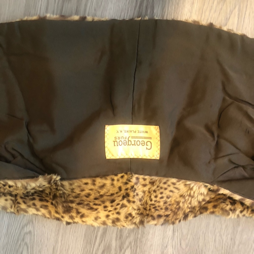 Real Leopard Fur Scarf - Golden Brown - Picture 9 of 10